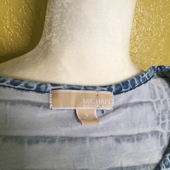 Michael Kors Snake Print Blue Blouse Size Small - Picture 5 of 5